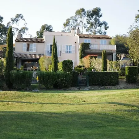 Charmantes Haus Im Golf Club Tropez * Saint-Tropez