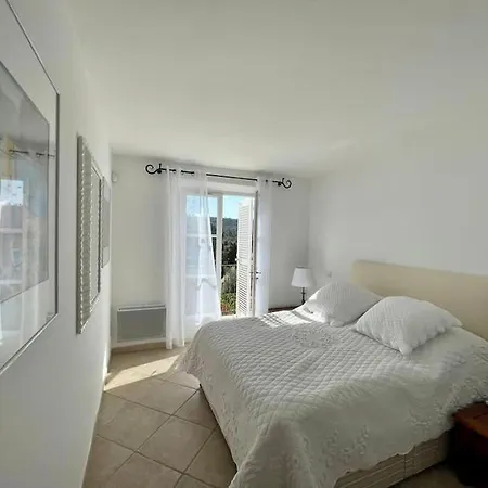 Holiday home Charmantes Haus Im Golf Club Tropez